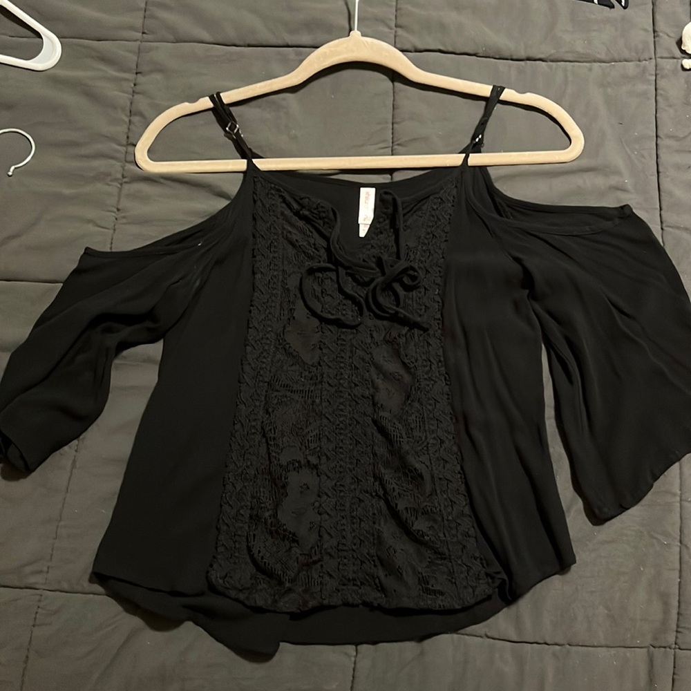 Black, opened shoulder, half sleeved top with cute front detail